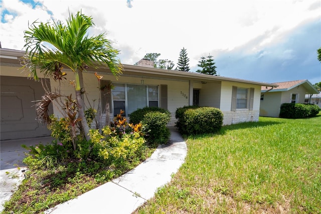 1306 Golfview Dr, Daytona Beach, FL 32114 - photo 2