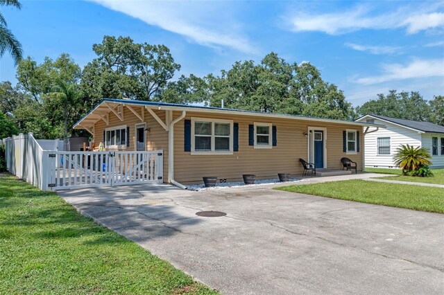 550 Plumosa Dr, Sanford, FL 32771 - photo 9