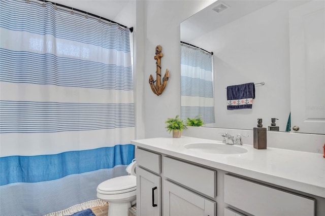 4477 Renly Ln, Clermont, FL 34711 - full bathroom with vanity and a shower with shower curtain
