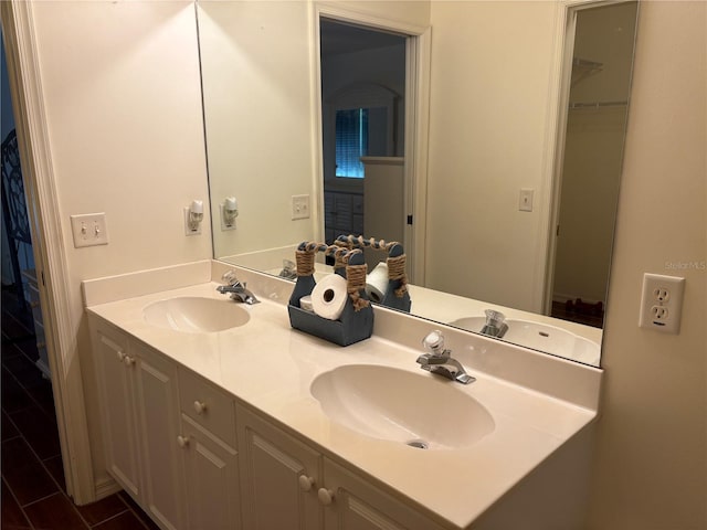 26735 Little John Ct Unit 27, Bonita Springs, FL 34135 - full bath with double vanity