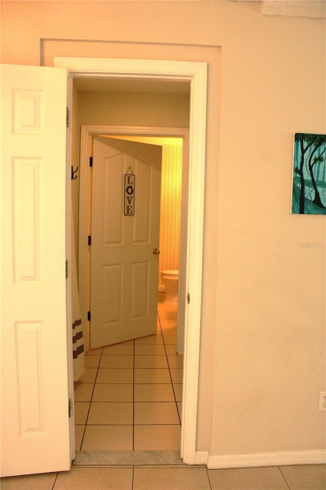 1533 Blue Sky Way, Clermont, FL 34714 - hallway featuring light tile patterned floors