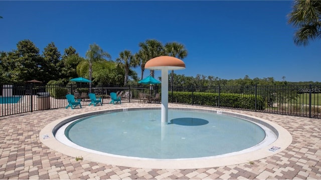2664 Skyline Loop, Kissimmee, FL 34758 - view of swimming pool