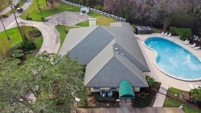 43 Pergola Pl, Ormond Beach, FL 32174 - view of subject property with a pool area