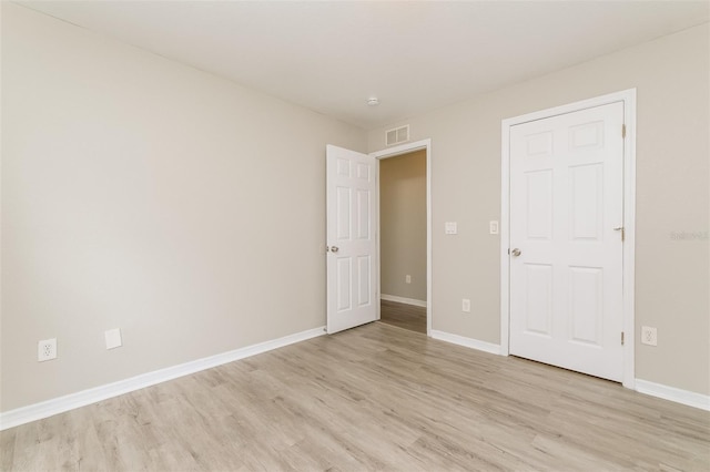 8719 N 48th St, Tampa, FL 33617 - photo 17