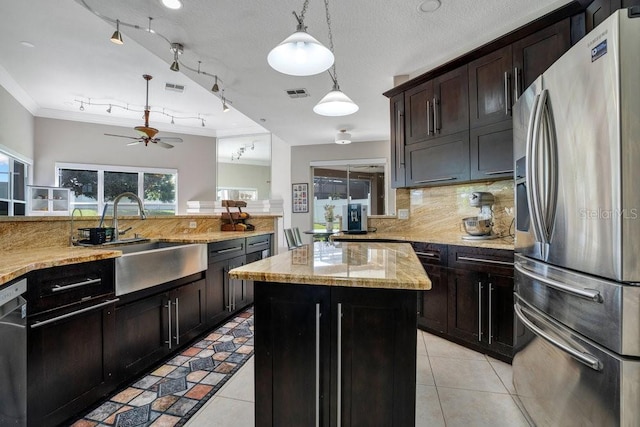 8155 Canyon Lake Cir, Orlando, FL 32835 - photo 10