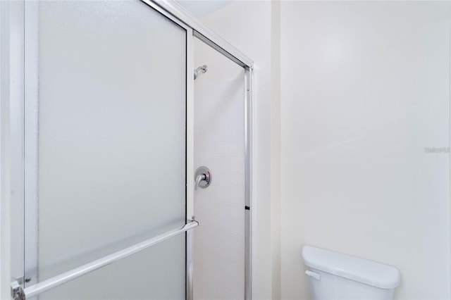 2670 S Palmetto Ridge Cir, Apopka, FL 32712 - full bathroom with toilet and a stall shower