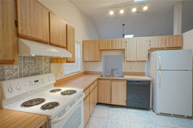 3725 Hardwood Ct, Melbourne, FL 32935 - photo 11
