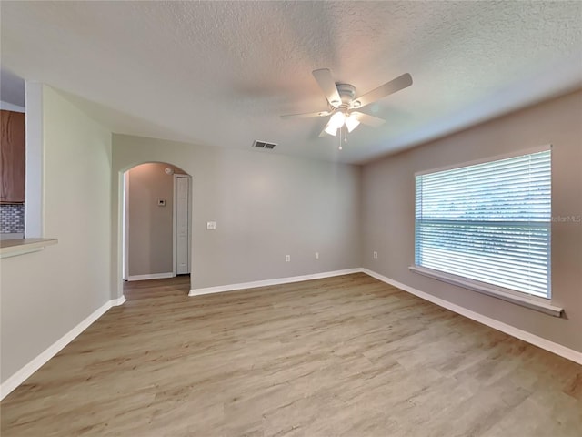 1212 Wahneta Ct, Kissimmee, FL 34759 - photo 4