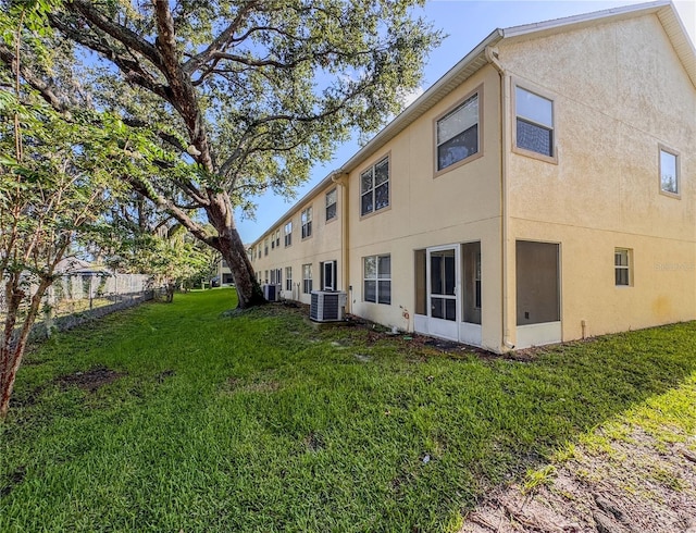 2756 Club Cortile Cir, Kissimmee, FL 34746 - photo 26