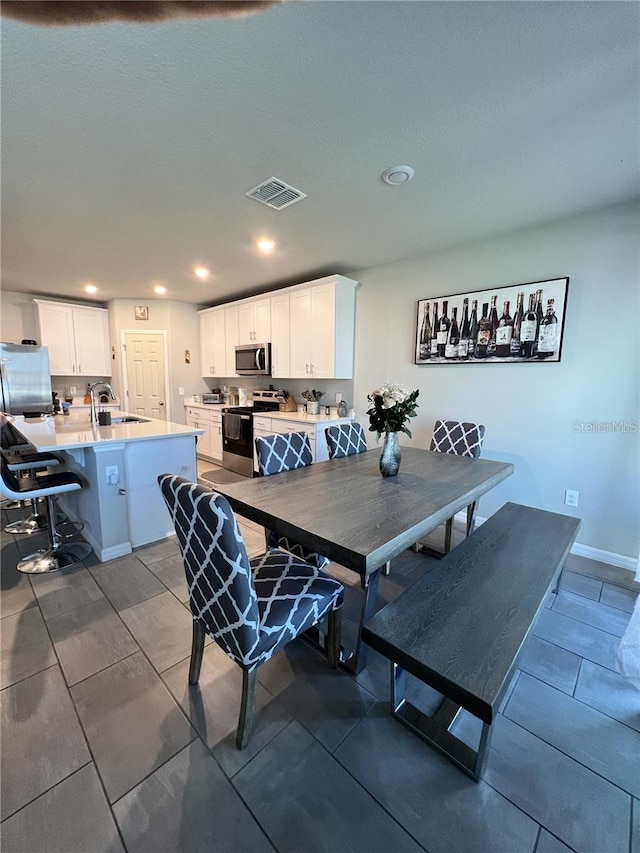 880 Cambridge Dr, Winter Haven, FL 33881 - photo 15