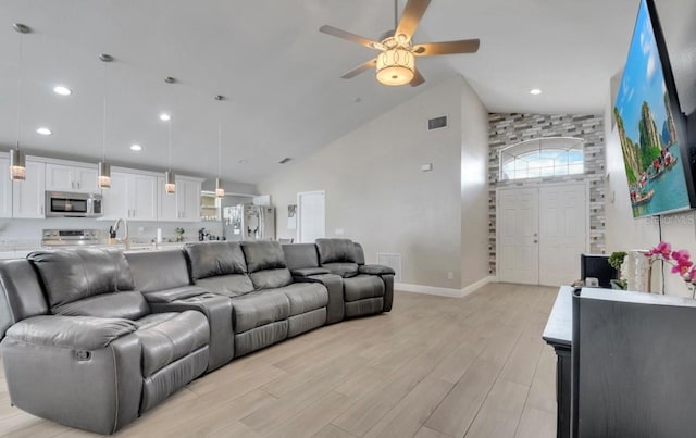 134 Somerset Dr, Davenport, FL 33897 - photo 2