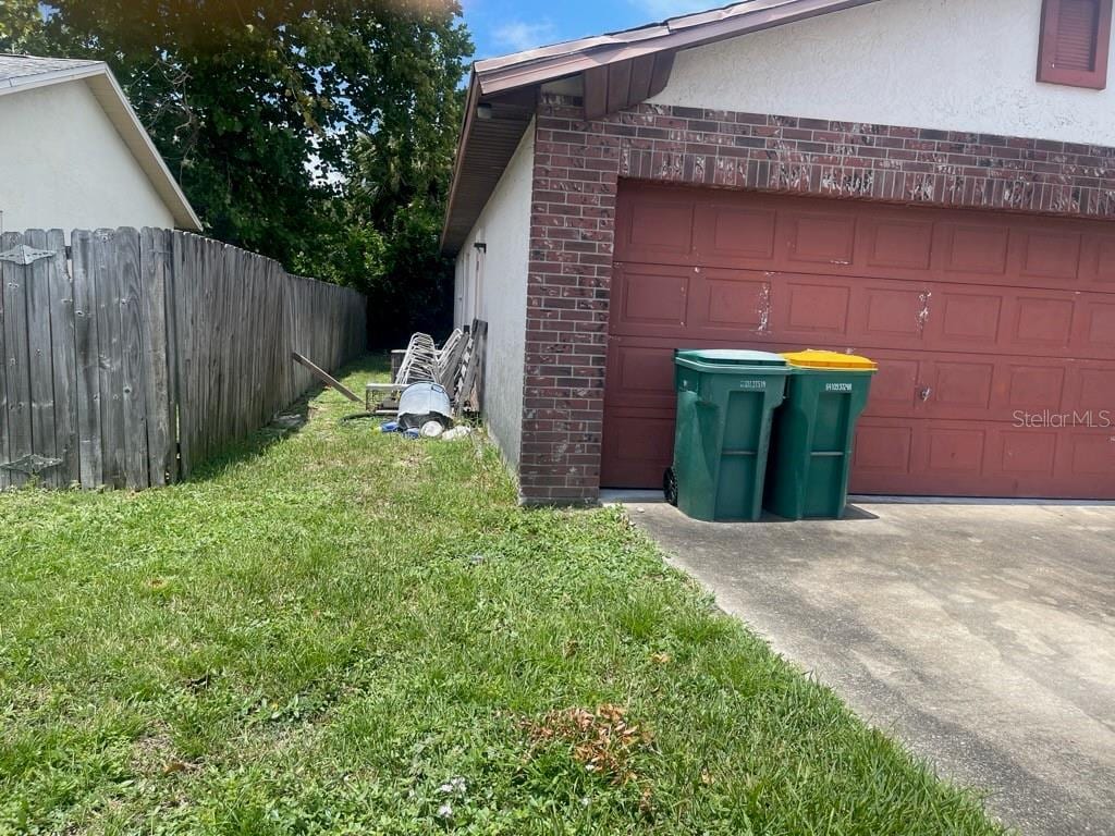335 Cinnamon Lake Cir, Melbourne, FL 32901 - photo 2