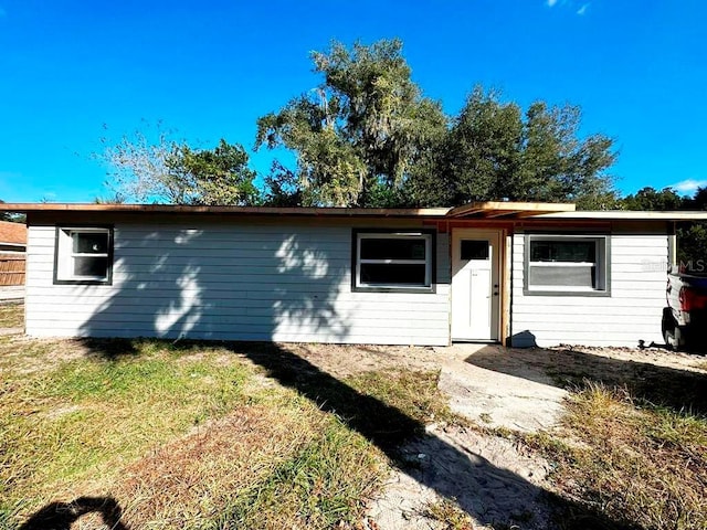 921 S Salisbury Ave, Deland, FL 32720 - photo 1