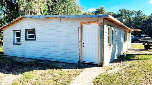921 S Salisbury Ave, Deland, FL 32720 - photo 3
