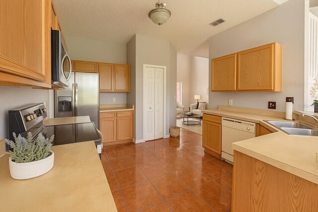270 Beckenham Dr, Kissimmee, FL 34758 - photo 11