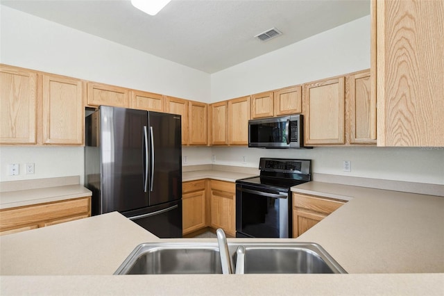 101 Cypress Pointe Ct, Davenport, FL 33896 - photo 10