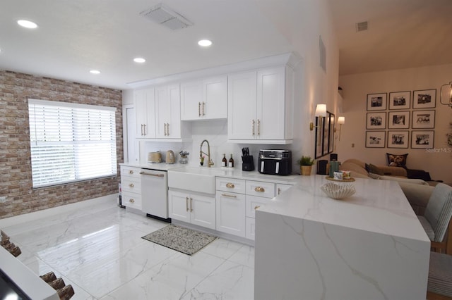 372 Shady Oak Loop, Davenport, FL 33896 - photo 3