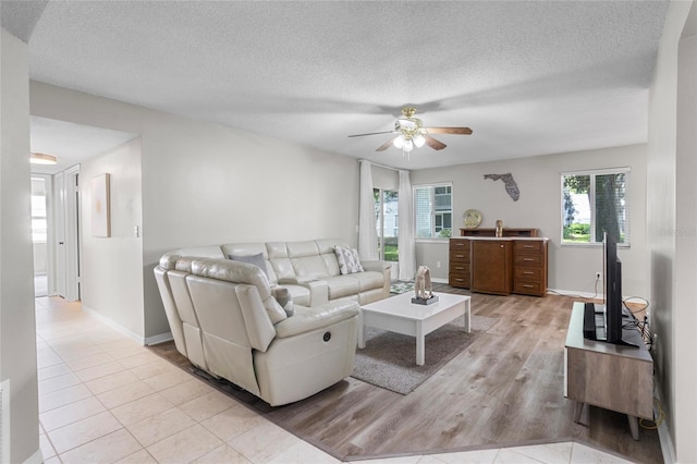 2412 Tack Room Ln Unit 2, Orlando, FL 32812 - photo 6