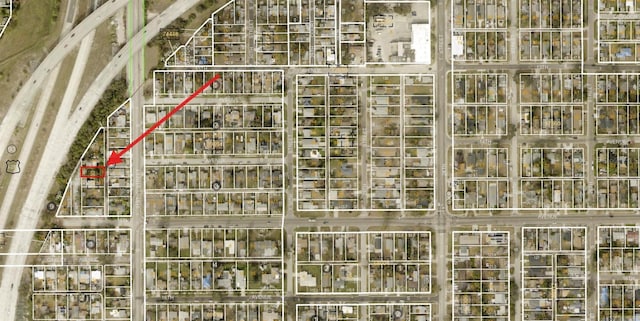 1418 Erie St S, Saint Petersburg, FL 33712 - photo 10