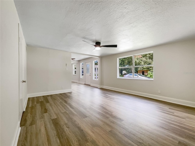 5201 72nd Way N, Saint Petersburg, FL 33709 - photo 3