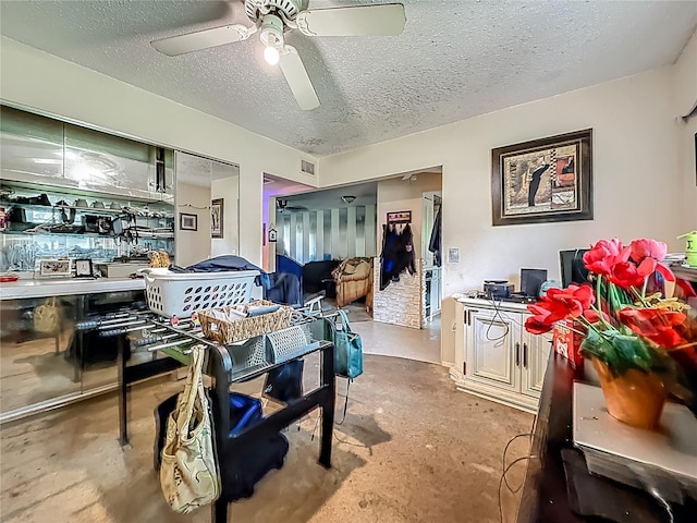 1380 Mission Cir, Clearwater, FL 33759 - photo 6