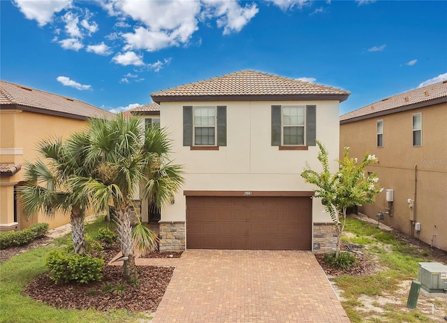5481 Misty Oak Cir, Davenport, FL 33837 - photo 2