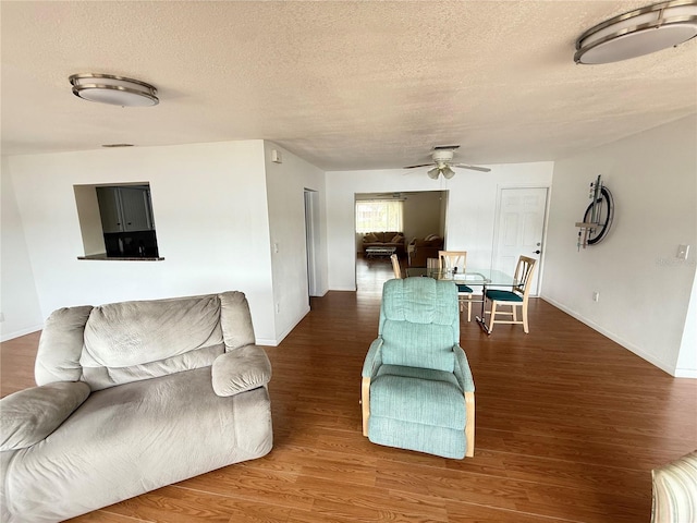 1606 N Pebble Beach Blvd, Sun City Center, FL 33573 - photo 7