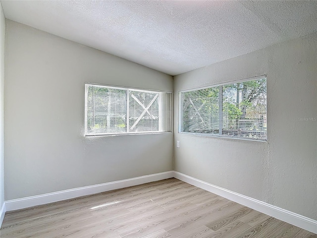 913 Merrimac St, Deltona, FL 32725 - photo 41