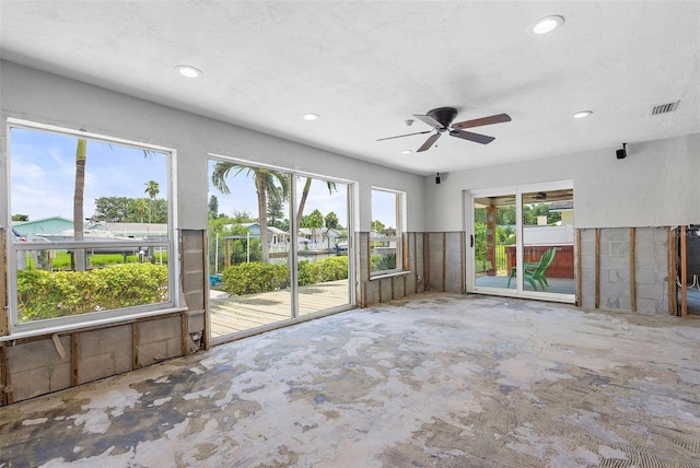 1357 52nd Ave NE, Saint Petersburg, FL 33703 - photo 16
