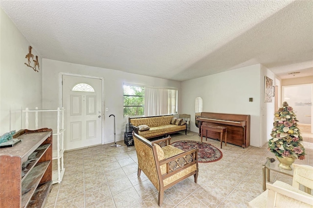 10095 Nassau Ct, Seminole, FL 33776 - photo 9