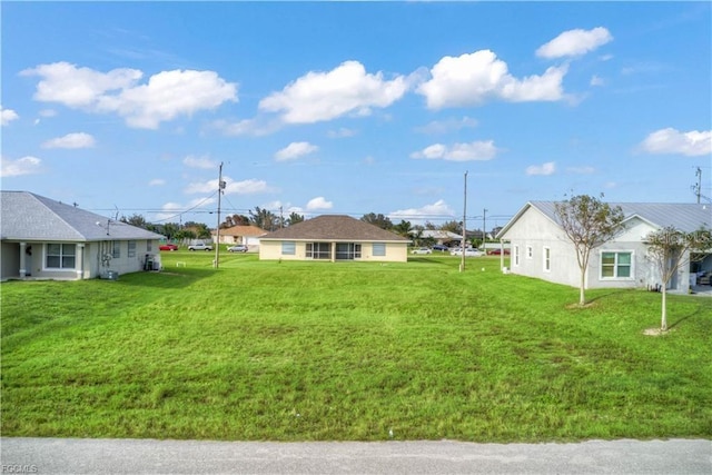 833 NE 15th Ln, Cape Coral, FL 33909 - photo 6