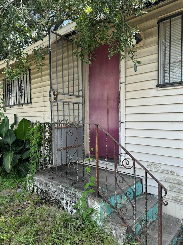 5117 N 32nd St, Tampa, FL 33610 - photo 2
