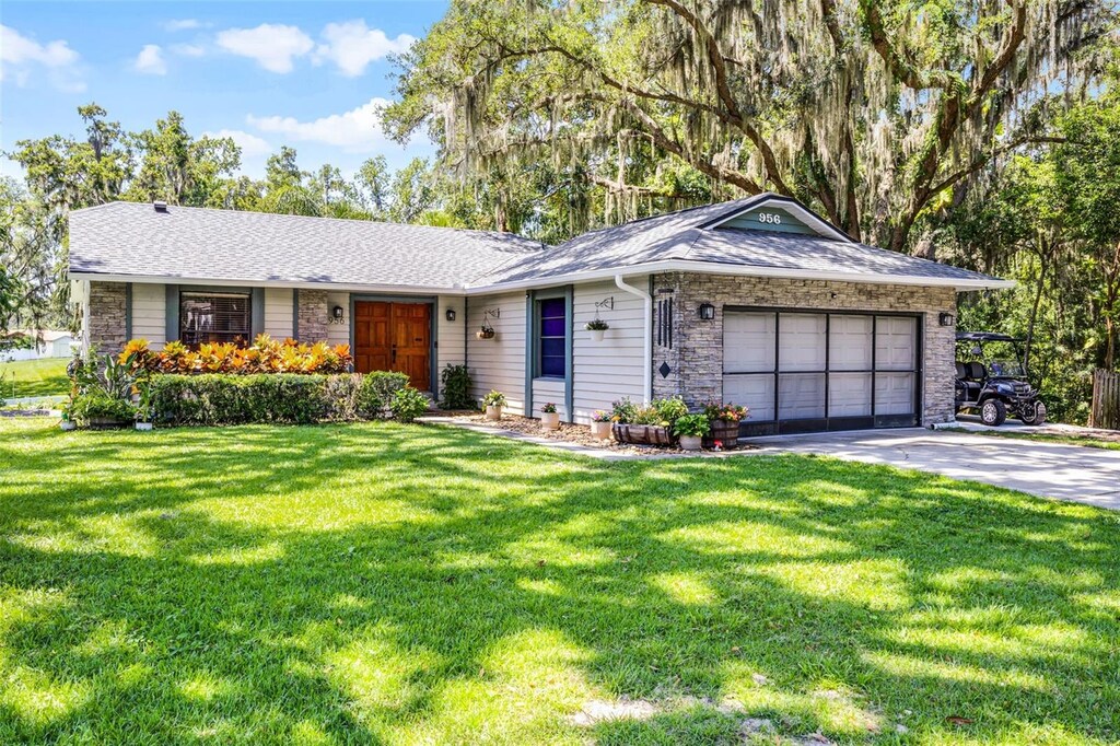 956 Glenview Cir, Winter Garden, FL 34787 - photo 1