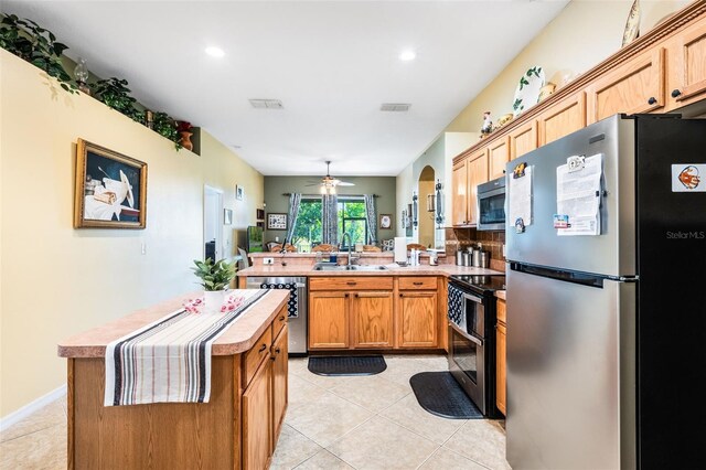 2335 Andrews Valley Dr, Kissimmee, FL 34758 - photo 11