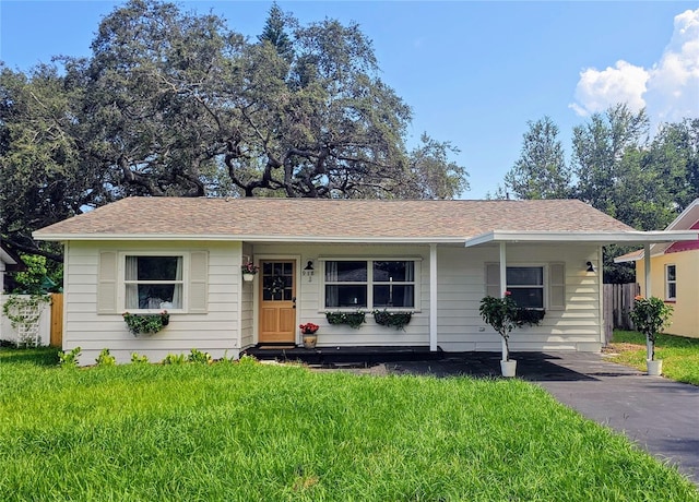 918 7th Ave SW, Largo, FL 33770 - photo 1