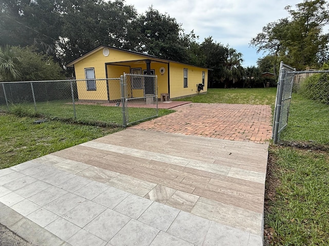 305 Armour Ave, Auburndale, FL 33823 - photo 5