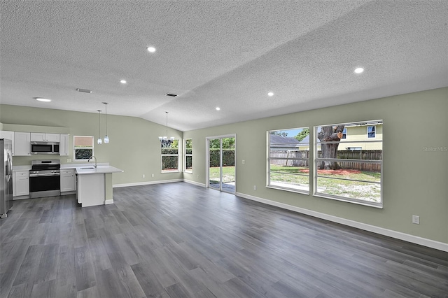 8018 Lesia Cir, Orlando, FL 32835 - photo 14