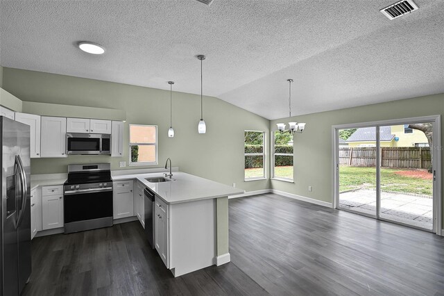 8018 Lesia Cir, Orlando, FL 32835 - photo 19
