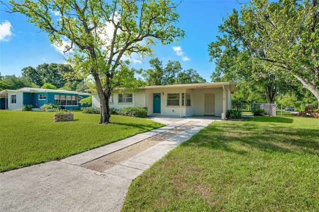 165 Pinecrest Dr, Sanford, FL 32773 - photo 2