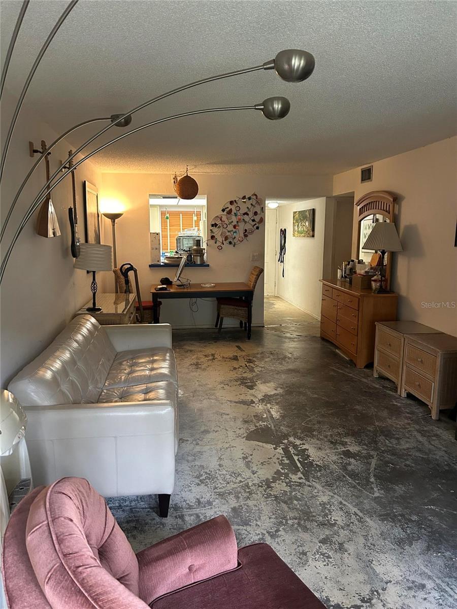 7227 Cloister Dr Unit 107, Sarasota, FL 34231 - photo 3