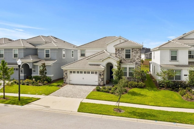 1700 Moon Valley Dr, Davenport, FL 33896 - photo 2