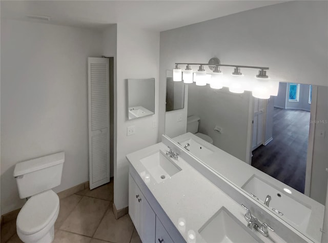 6904 Drewrys Blf Unit 810, Bradenton, FL 34203 - photo 7