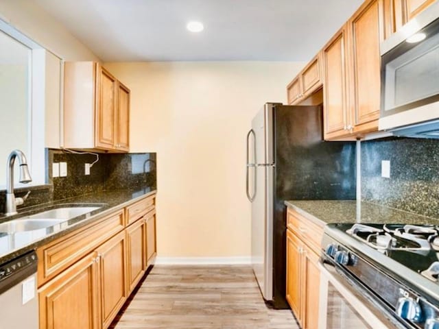 2053 Dixie Belle Dr Unit E, Orlando, FL 32812 - photo 4