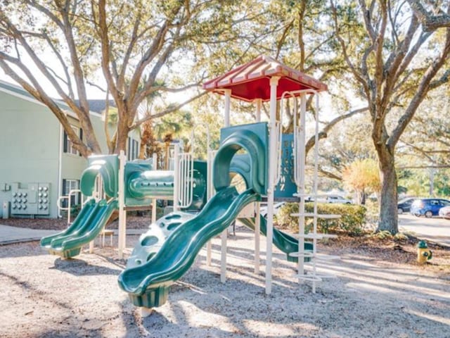 2053 Dixie Belle Dr Unit E, Orlando, FL 32812 - photo 8