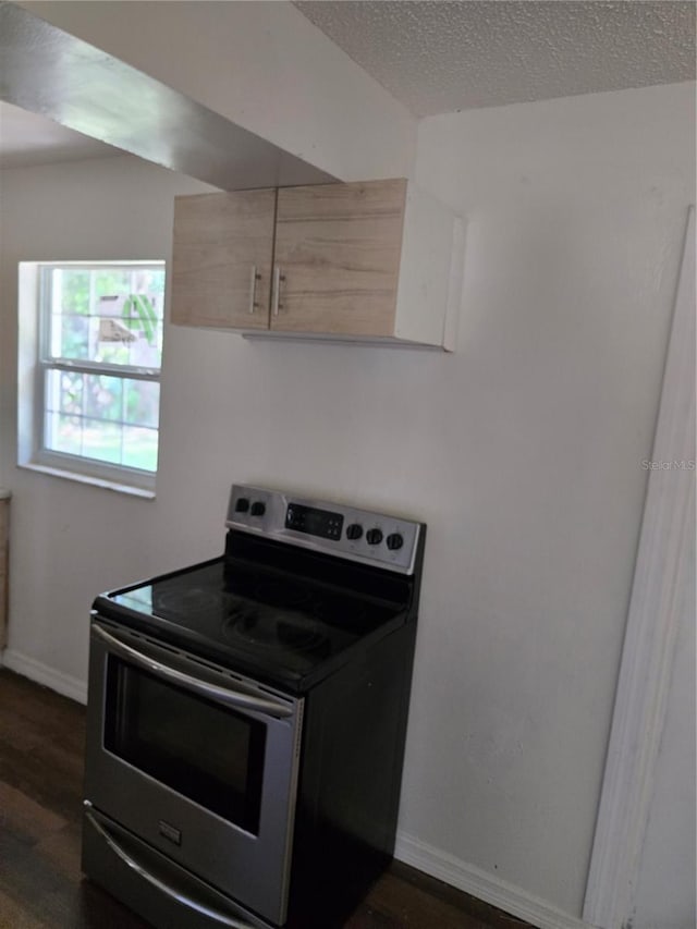 218 E 11th St, Apopka, FL 32703 - photo 8