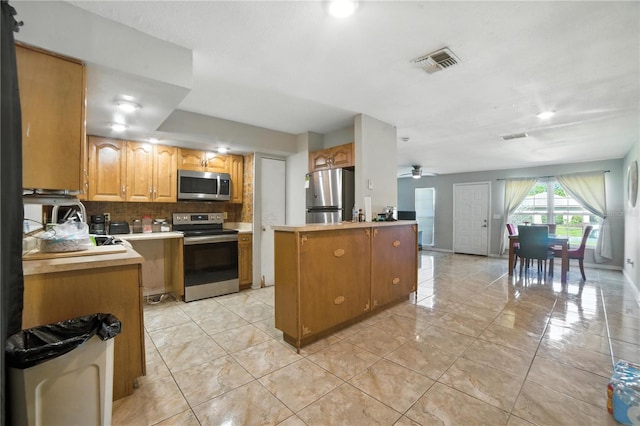 767 E Birchwood Cir, Kissimmee, FL 34743 - photo 21