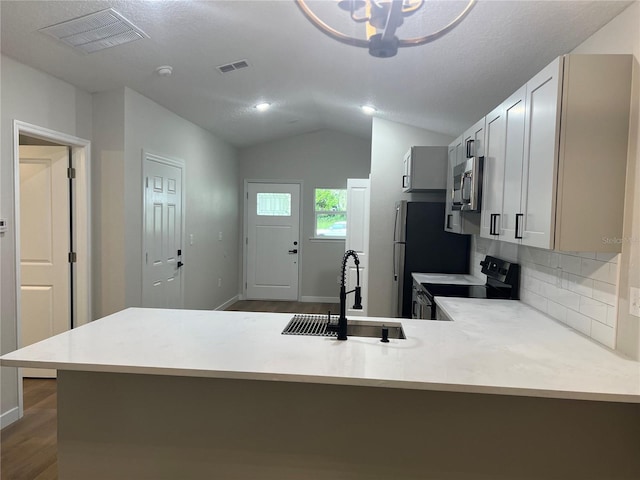 1014 E Hazzard Ave, Eustis, FL 32726 - photo 4