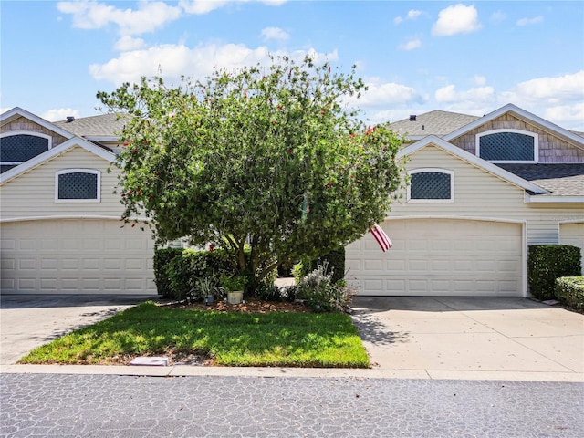 132 Baytree Blvd, Tavares, FL 32778 - photo 1