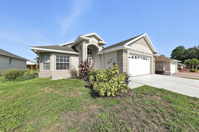 112 Thornton Park Ave, Davenport, FL 33897 - photo 1