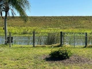 water view featuring a rural view